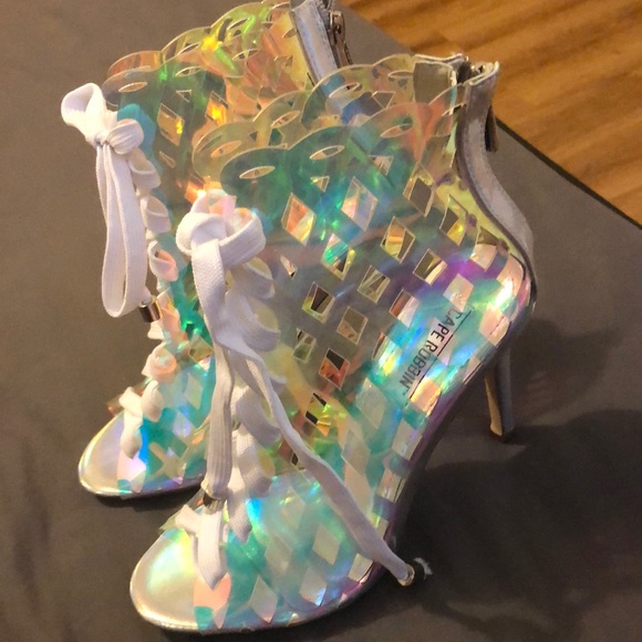 Let it show heel brand new never worn. - Picture 4 of 4